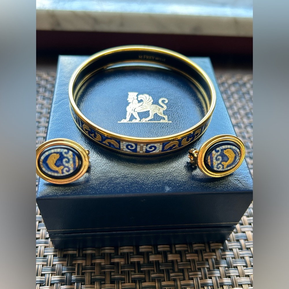 Michaela Frey Wille Dolphins of Poseidon Jewelry